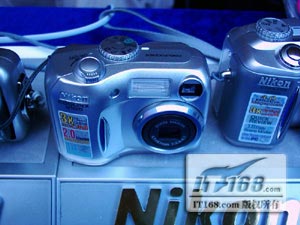 广州行情:数码相机市场火爆数码节(图)