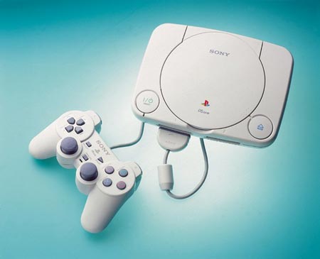 one(scph-100)游戏主机于2000年7月7