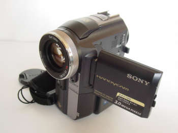 惊人的像素--索尼PC330E数码摄像机火热评测