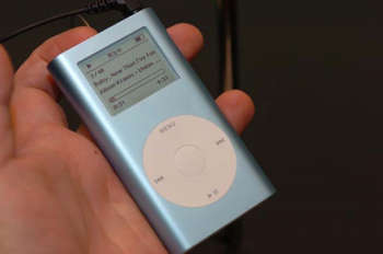 苹果发布iPod mini 精彩图片视频仔细看(图)_数