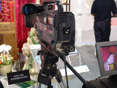 科技时代_索尼展区展示的高清摄像机