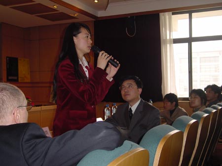 SMAC中国投资总监张鸽在北京大学解答师生问