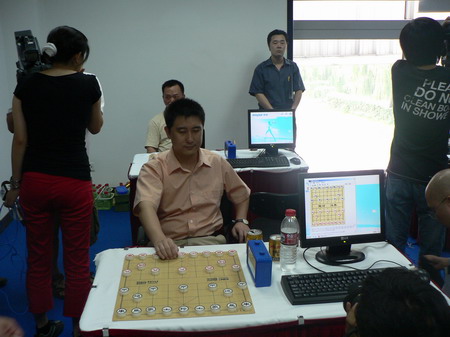 中国象棋人机大战现场博弈