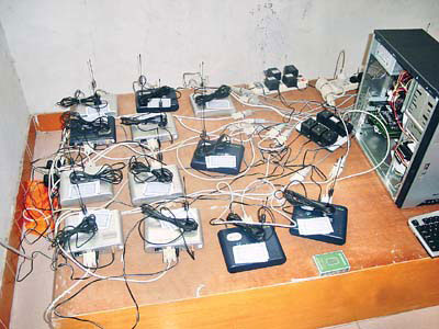 科技时代_广州电脑城偷卖群发器 每小时可发万条短信