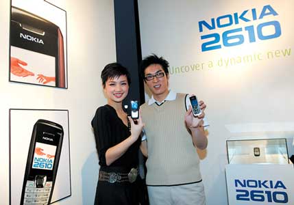 科技时代_诺基亚在华推出400元手机 争抢首次购机者