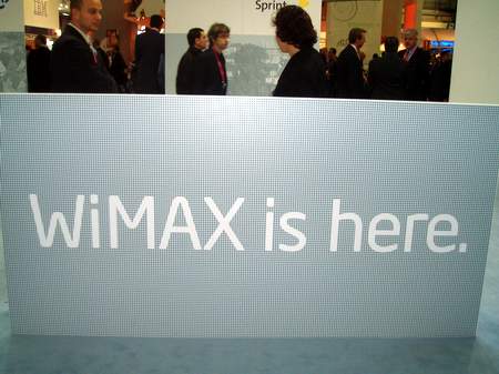 科技时代_Sprint展会上WiMax is here的广告语(图)