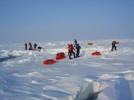 回顾:7+2探险计划征服北极点(组图)_科学探索