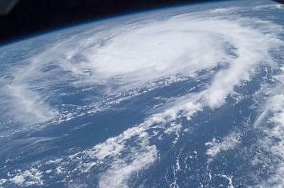 人类能阻止飓风吗美国曾四次试验阻止(图)