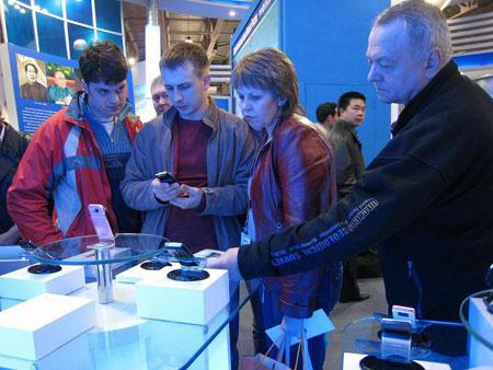联想手机在俄罗斯“中国国家展”备受青睐