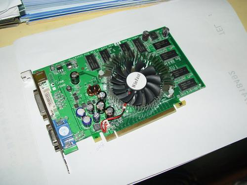1350Ԫ̨GeForce6600ռжг