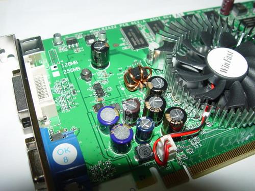 1350Ԫ̨GeForce6600ռжг