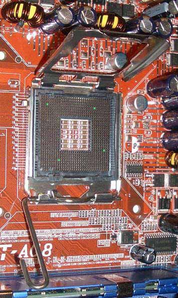 This is a picture of LGA771, really. Please believe me!