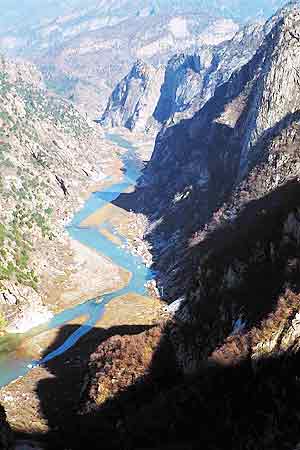 白河峡谷之百里画廊(图)