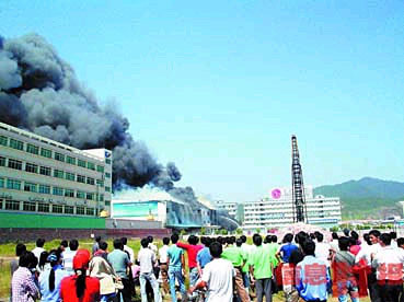LG惠州新厂大火2名工人电梯内被烧死