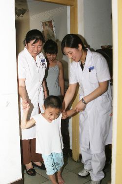北京电力医院为残疾儿童送去一缕阳光_产经动
