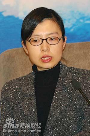专访黄王慈明女士:香港基金销售走向理财组合