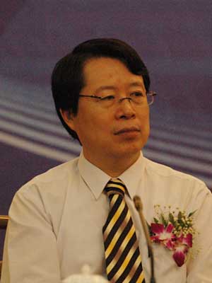 图文：中共中央统战部副部长陈喜庆