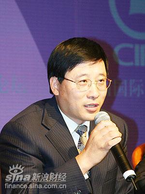 图文:中国证券业协会副会长聂庆平_会议讲座