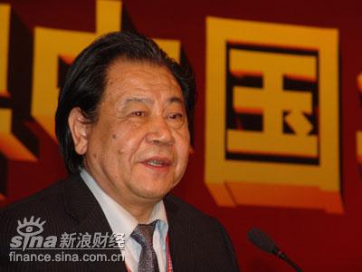 图文：品牌中国产业联盟活动组委会主席艾丰致辞