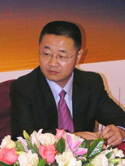 图文:深圳证券交易所总经理张育军做总结发言