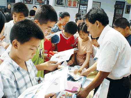 泰安人口学校_泰安人口学校主干道-中国山东泰安市照片