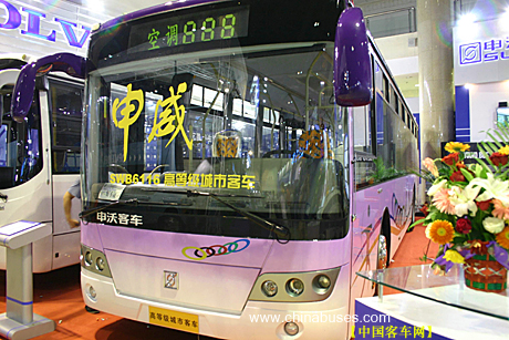 上海:自主品牌申沃欧III公交车投放运营_滚动