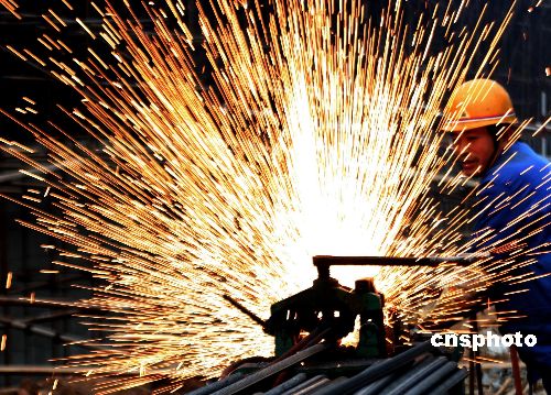中国淘汰钢铁产业落后产能 出口结构将优化升
