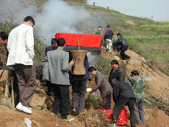 三峡库区移民人口_秭归县三峡库区二期移民掀起高潮