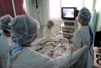 图文:天津成功实施完全性腹腔镜下子宫切除术