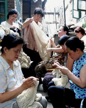 图文:天津探索孵化器模式支持下岗女工创业
