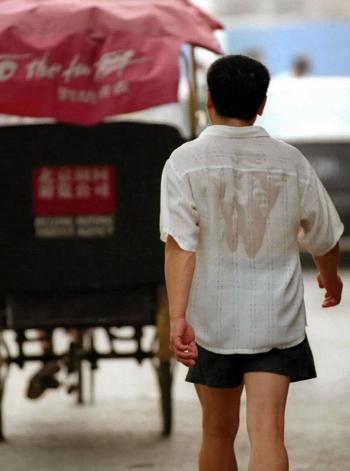 图文:北京持续高温闷热天气