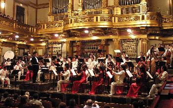 图文:山东民族乐团在维也纳演出