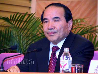 图文:新疆维吾尔自治区主席阿布来提-阿布都热