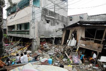 图文:菲律宾首都马尼拉发生爆炸事件 14人受伤