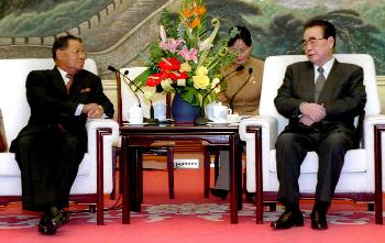图文:李鹏会见缅甸和发会主席丹瑞