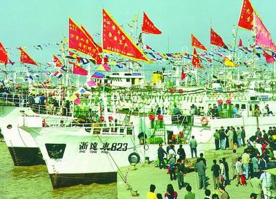 中国最大渔场捕鱼难捕捞过度是资源衰竭主因