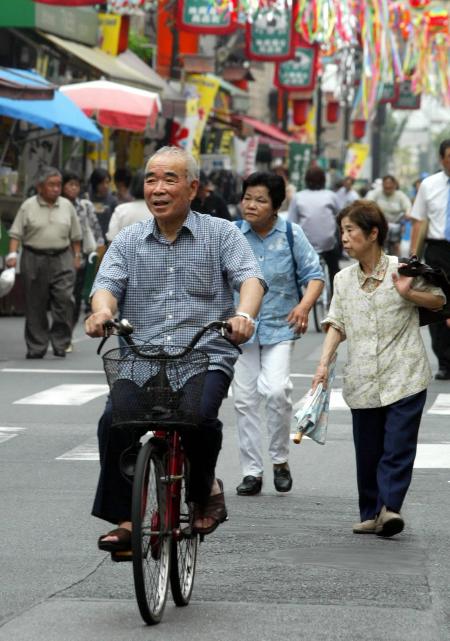 阿塞拜疆总人口数量_日本总人口多少