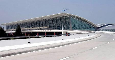图文:西安咸阳国际机场新航站楼启用(1)