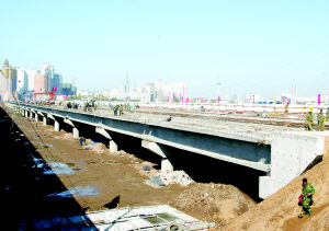 青年桥主体竣工下月初正式通车(图)