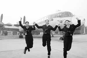津门出了全国首批女"飞人"(图)