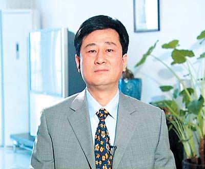 阜阳市副市长杜长平(分管卫生工作 点击此处查看其它图片 记者:杜