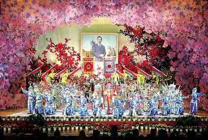 纪念梅兰芳诞辰110周年京剧演唱会在南京隆重