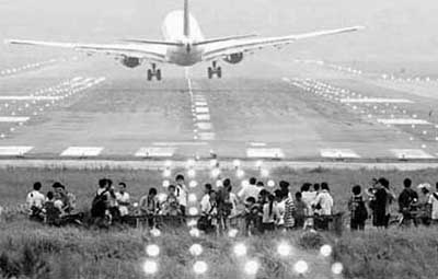 耗资198亿元打造的精美名片———广州新白云国际机场