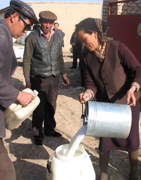 图文:55年:民族地区生产总值按可比价格计算增