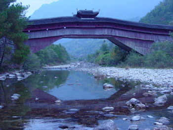 游东部高原逛梦幻廊桥 丽水庆元力挺特色旅游(图)