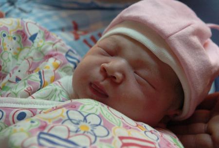 图文：我国第13亿个小公民诞生-宝宝睡得很香