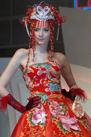 中国婚纱摄影网_中国婚纱摄影市场(3)