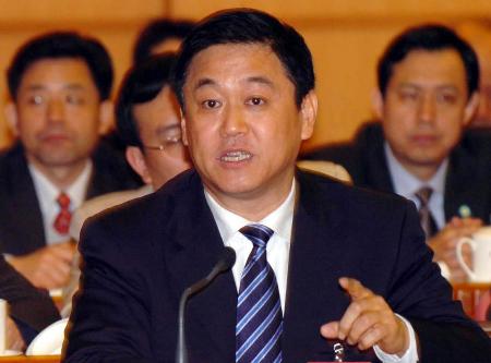 图文:厦门市长张昌平建议加强对台交流