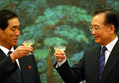 温家宝与朝鲜总理会谈朝方称不放弃六方会谈