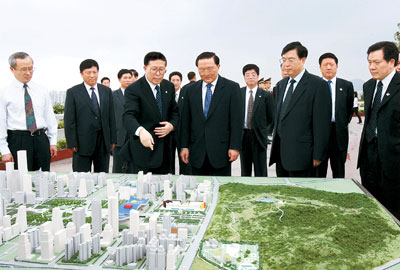 高度评价深圳社会稳定,为企业的发展创造了很好的环境